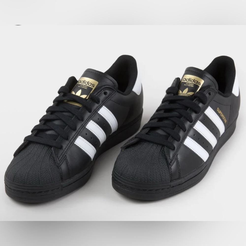 Adidas Boys' Originals Basketball Shoes - Size 5 US